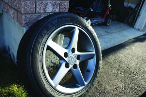 L-WINTERTIRES09-04