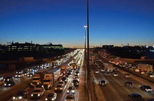 Highway 401 traffic N-carpool-6